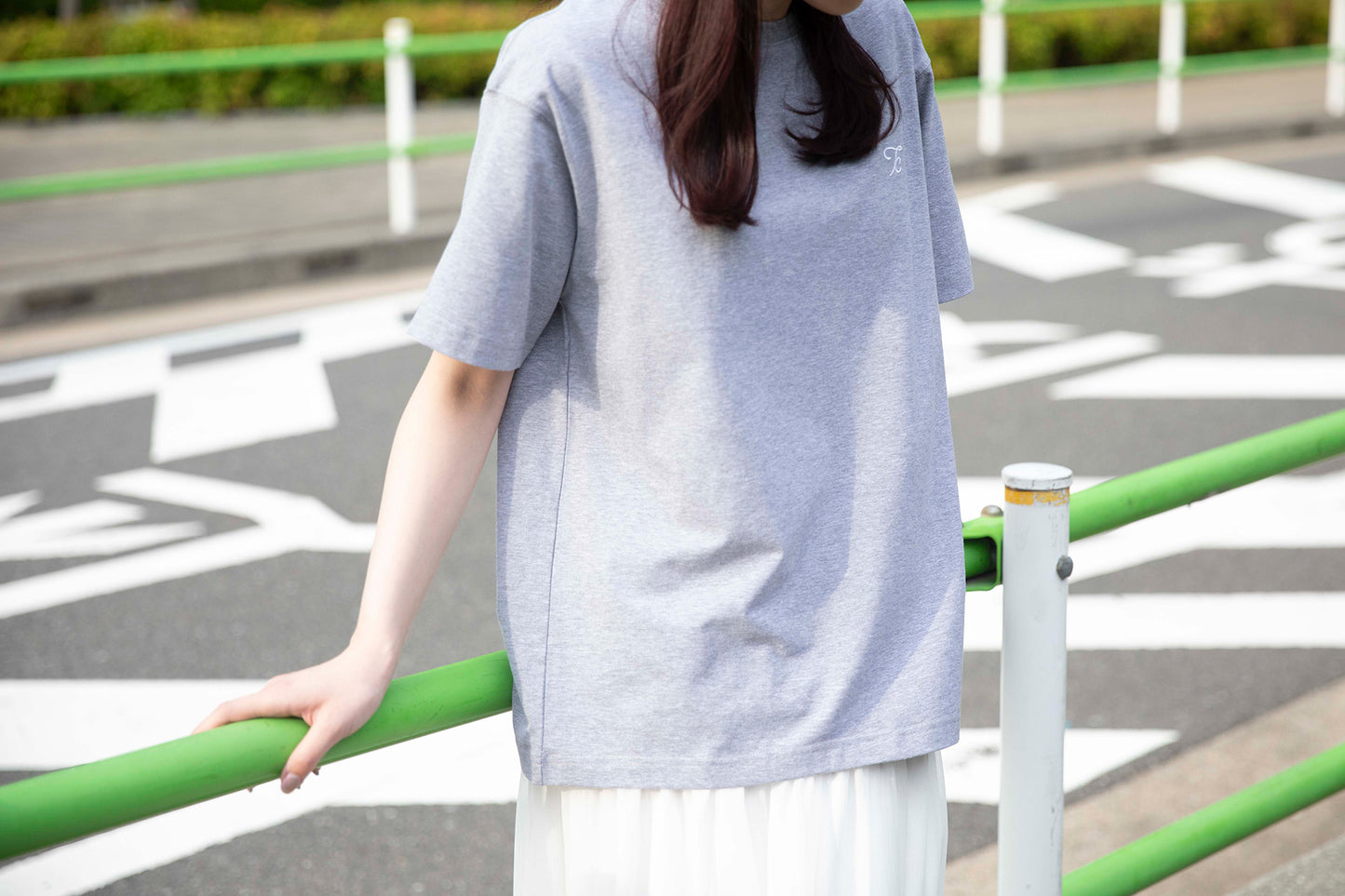 T-Shirt (Gray)
